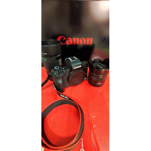 Canon EOS M50 24.1 mpix + Objectif EF M15-45MM + Objectif EF M55-200M