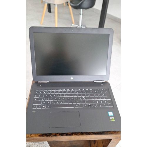 HP Pavilion Notebook 15-bc402nf - Intel Core i5-8250U - 1.6 Ghz - Ram 8 Go - DD 1 To