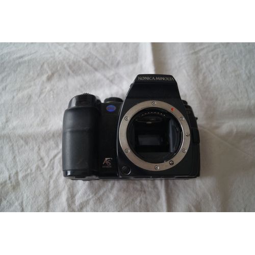 MINOLTA DYNAX 5D Reflex 6.1 mpix + Objectif AF Minolta 24-105