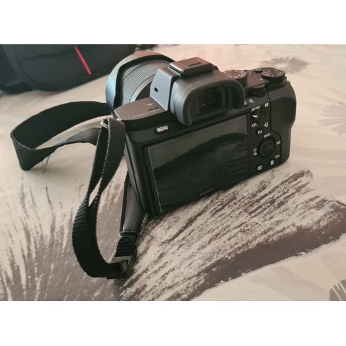 Pack Sony Alpha 7 II 24.3 mpix + Objectif FE 28-70mm f/3.5-5.6