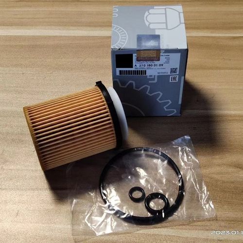 Oem No.2701840125 2701800109 De Filtre À Huile D'origine De Voiture De Pièces D'auto Pour Mercedes-Benz W176 A160b-Class W246 W242 B160 Gla180 Gla250