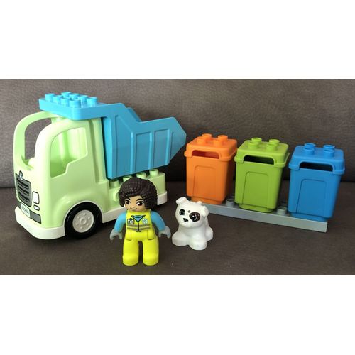 Camion poubelle et tri sélectif duplo