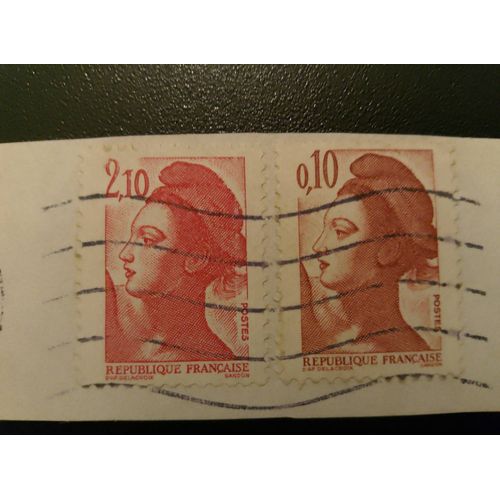 Lot De 2 Timbres Oblitérés République Française 2,10 Rouge+0,10 Marron.