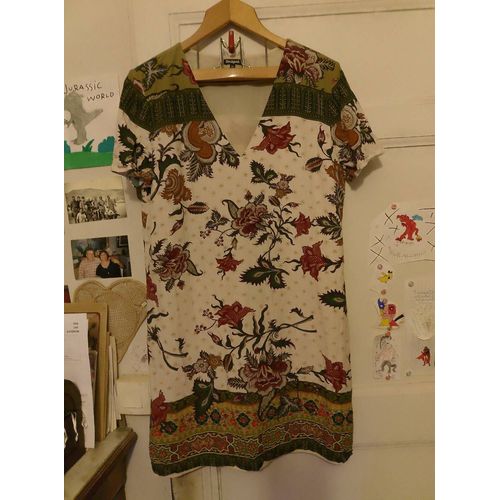 Robe Motifs Fleuris Colorée 40 L Desigual.