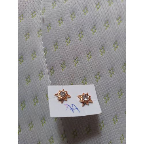 Paire De Boucles D'oreille Étoile Rubis