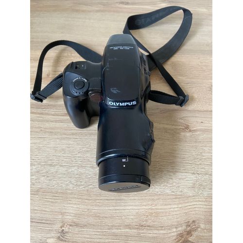 Appareil photo Vintage Olympus IS-3000 et Flash
