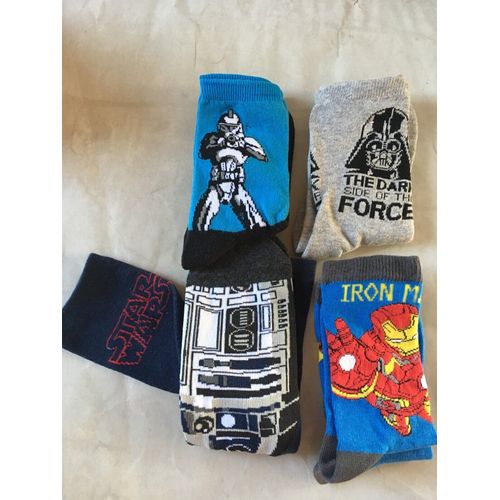 4 Chaussettes Enfant Neuves Star Wars , Iron Man , Dark Vador - Neuf