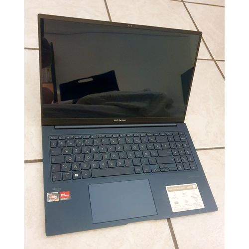 Asus Zenbook 15 UM3504DA-NX170W - 15.6" AMD Ryzen 7 7735U - 2.7 Ghz - Ram 16 Go - SSD 512 Go