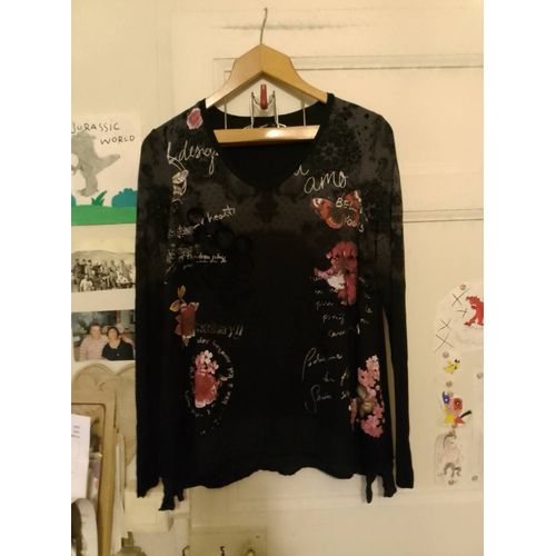 Tee-Shirt Noir Imprimés Colorés Col V 38 M Desigual.