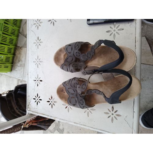 Sandales Rieker Taille 38..