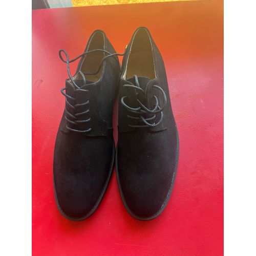 Chaussures En Daim - 42