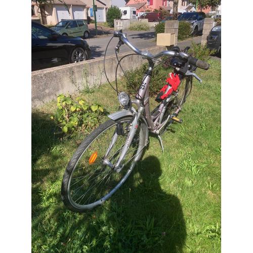 Vends Velo VTC Gitane 28 pouces femme