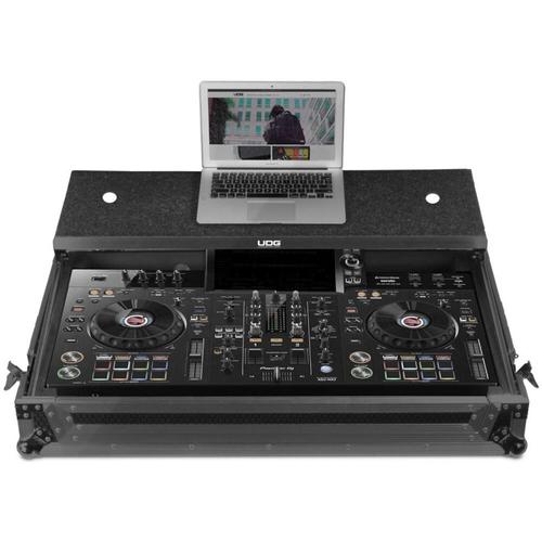 UDG Ultimate Flight Case Pioneer DJ XDJ-RX3 Black Plus flight case avec plateau pour ordinateur portable