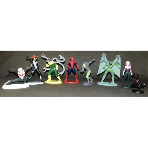 Lot De 8 Figurines De Marvel 2018 Avec Spiderman De 4 À 6,5 Cm