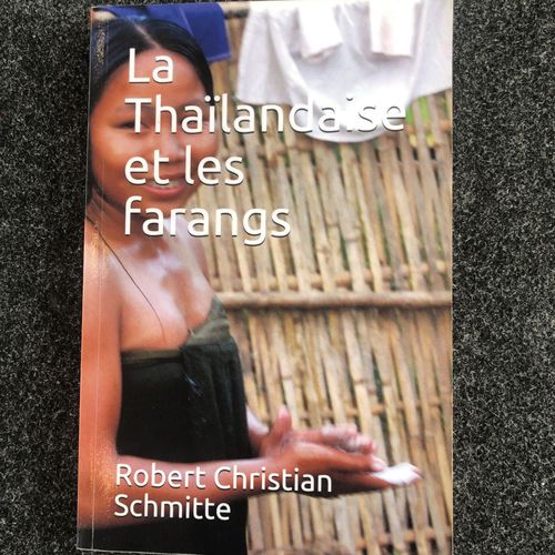 La Thailandaise Et Les Farangs