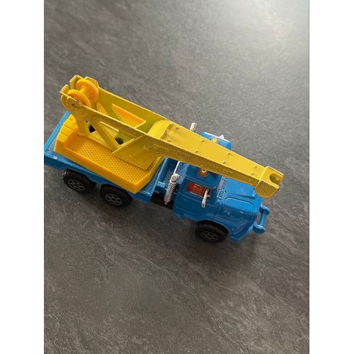Majorette camion grue 1/60