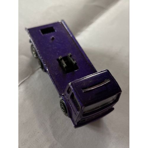 Majorette camion plateau violet 