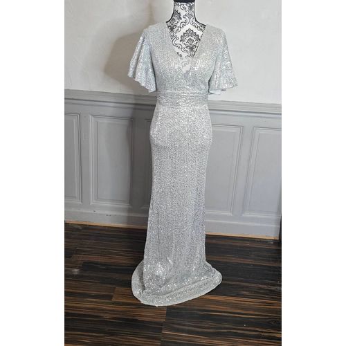 Robe Longue Argentée À Sequins Manches Papillon Et Décolleté Plongeant Taille 38 M