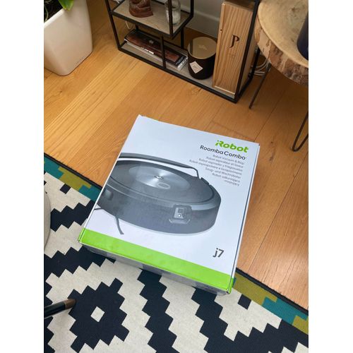 Aspirateur laveur Robot iRobot Roomba Combo J7
