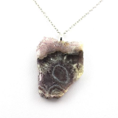 Collier Agate Brut. 76.13 Ct. Châtelperron, Vichy, Allier, France.
