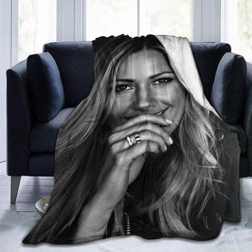 Helene Canary Fischer Couverture En Micro Flanelle Douce, Confortable Et Chaude, Couverture Simple Anti-Boulochage Pour Lit Canapé 125x100 Cm