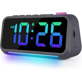 Reveil Numerique Réveil Matin Lumineux LED Reveille Digital a Piles  Silencieux Aalarm Clock de Voyage avec Gros Chiffres pour Enfant Fille  Garcon Ado