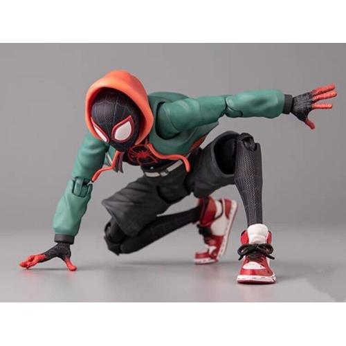 Figurine Spider-Man dans le Spider-Verse Peter Toe Miles Morales en PVC  modèle d'anime Marvel jouets SpidSuffolk