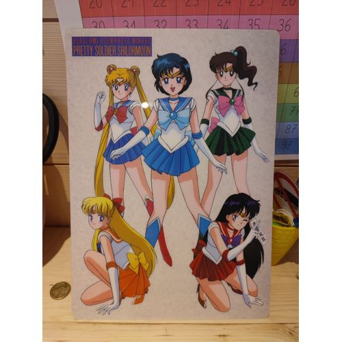 Shitajiki / Grande Carte Plastifiée Sur La Série Sailormoon Des Années 1990, Produit Derivé Officiel Japonais.