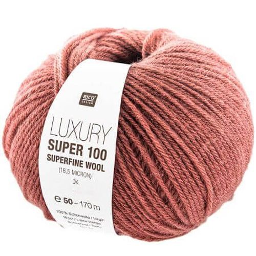 Pelote De Laine Luxury Super 100 Superfine Wool Dk - Rico Design 08 Rouge