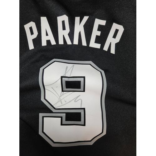 Maillot De Basket Des Spurs Dédicacé Par Tony Parker