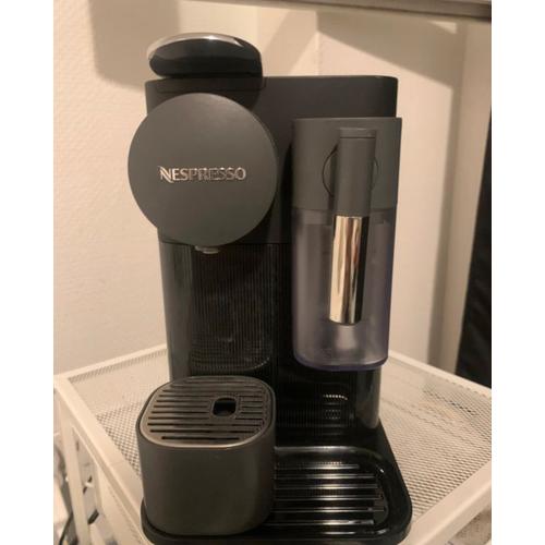 Machine à café Nespresso Lattissima One Delonghi – Noir