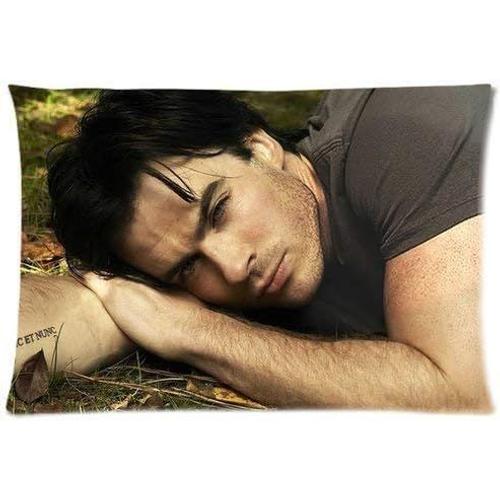 Taies D'oreiller Rectangulaires Personnalisées The Vampire Diaries, Damon Salvatore, Ian Somerhalder (76cm X 50cm)