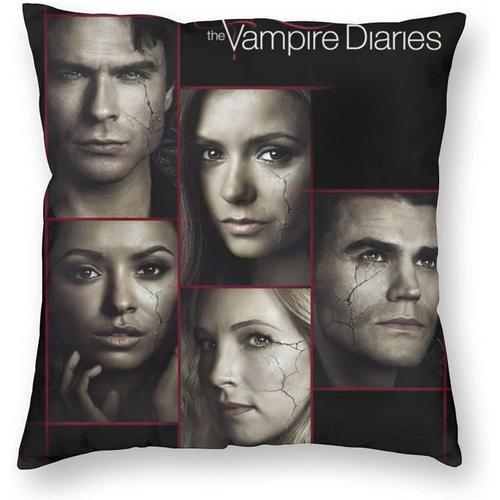 Housse De Coussin Avec Affiche De La Série Diaries Character, Stefan Damon Elena, Taie D'oreiller Pour Lit, Canapé, Vampire Merch, Salvatore Brothers, Ornements, Émission Télévisée, Cadeaux De Fête, Affiche Tv 45,7 X 45,7 Cm