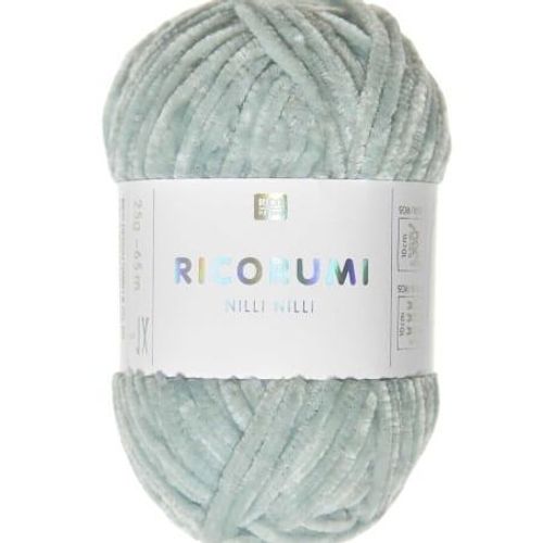 Pelote Ricorumi Nilli Nilli : La Chenille Polyester Pour Des Amigurumis Élégants - 25 Gr - Rico Design 016 Bleu Aqua