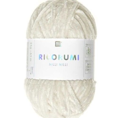 Pelote Ricorumi Nilli Nilli : La Chenille Polyester Pour Des Amigurumis Élégants - 25 Gr - Rico Design 02 Ecru