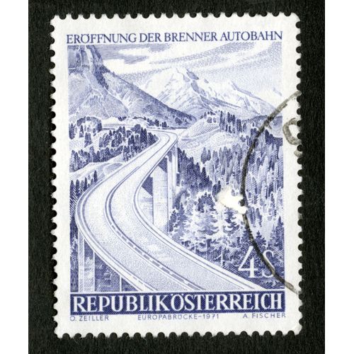 Timbre Oblitéré Republik Osterreich, Eroffnung Der Brenner Autobahn, 4s