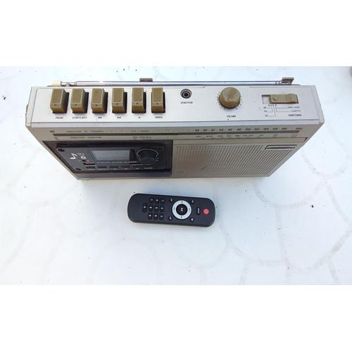 Radio cassette vintage modifié