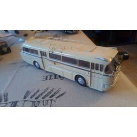 Autocar Karlus 66 1/43
