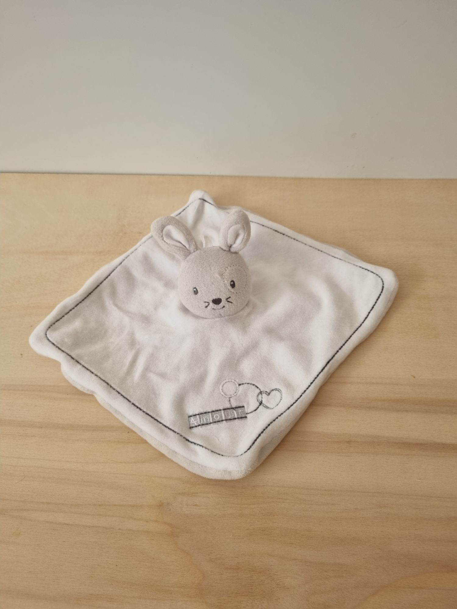 Doudou Lapin Gris Blanc Bébé9