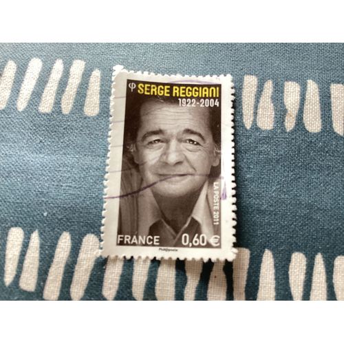 Timbre « Serge Reggiani », France. Année 2004.
