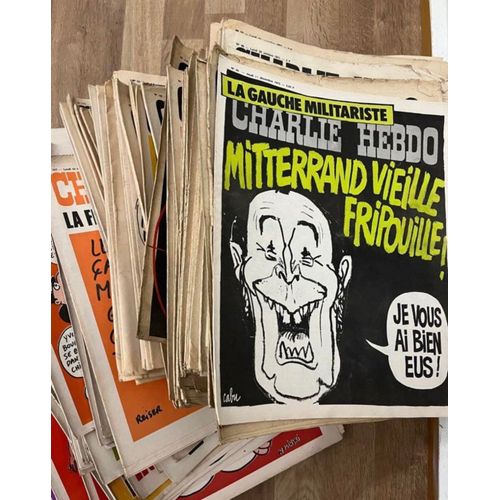 Vente Journaux Charlie Hebdo / Hara Kiri