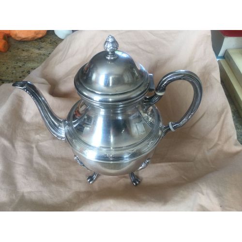 Théière Ancienne Sur Pied En Métal Argenté