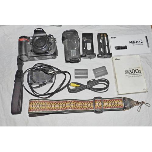 Appareil Nikon D300S 12.3 Mpix + Grip MB-D12 - Noir