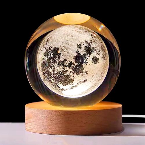 Gothicana By Empveilleuse Boule De Cristal 3d Galaxie, 8cm Lampe Boule De Cristal Planète, Usb Veilleuse Led Galaxy, Décoration Veilleuse Avec Base Led En Bois, Lampe De Nuit, Pour Famille Ami (Mond-