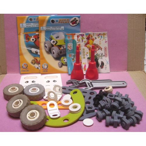 Lot De Pièces Meccano Build & Play ( # 732112 B Et # 2112 D )
