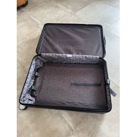 Valise RIMOWA Modèle Salsa 79 cm de haut , 51 cm de de large et 27 cm de profondeur en polycarbonate . Serrure TSA et 4 roues . Idéal pour long séjour .