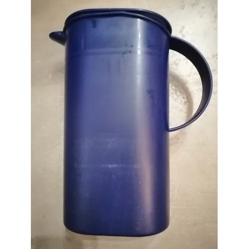 Pichet Marine Tupperware