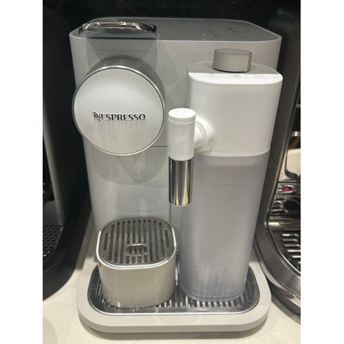 Machine à café nespresso