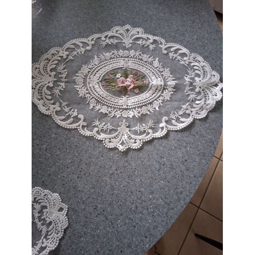 Grand Napperon Ovale Dentelle Brodé Floral Blanc Multicolore