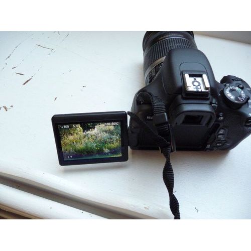CANON EOS 600D 18 MPIX + Objectif canon ef-s 18-200mm f/3.5-5.6 is